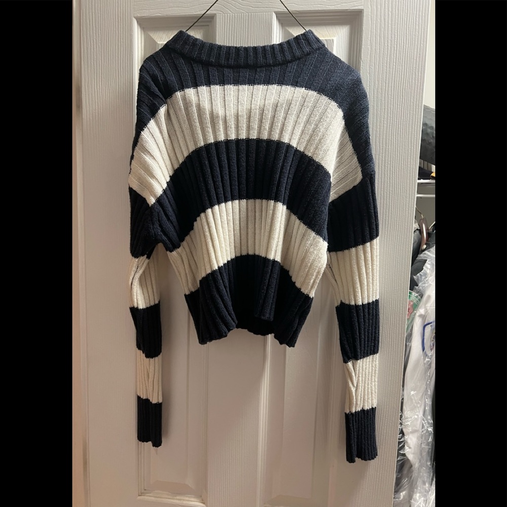 XS American Eagle sweater